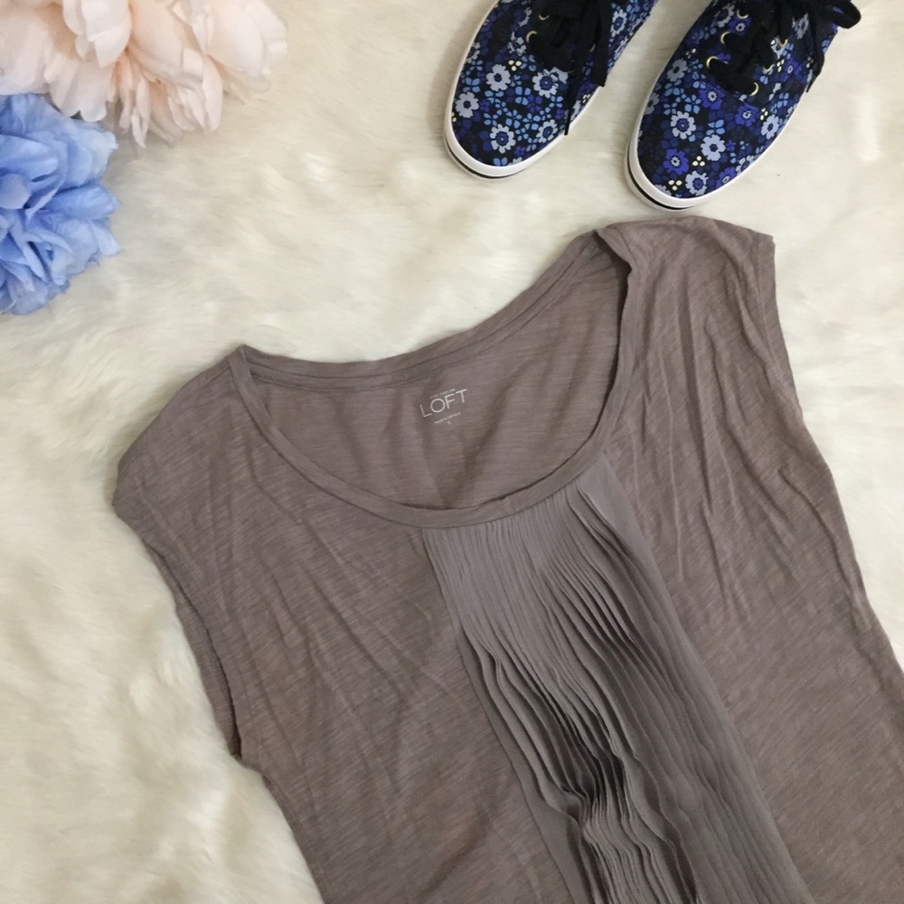 LOFT Taupe Pleated Ruffle Front Short Sleeve Tee S